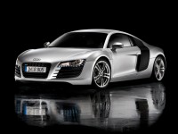 R8 V8